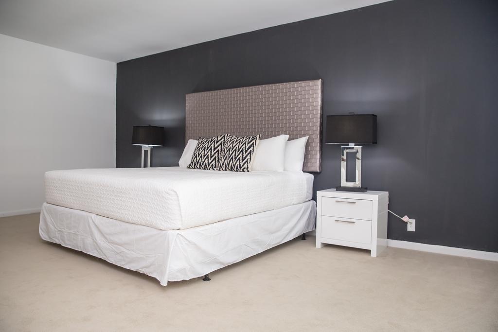 Oceanfront Contemporary Suites Маямі-Біч Номер фото